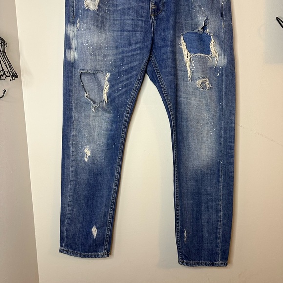 Zara Man Distressed Denim Straight Leg Jeans Mens size 34 - Picture 3 of 7
